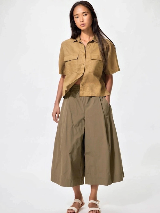 Uniqlo Pants - UNIQLO Nylon Culottes Bermuda Shorts in Brown - Large